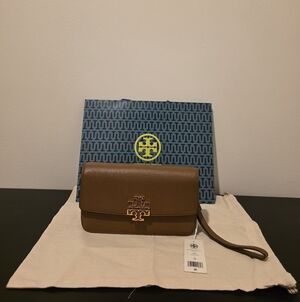 Tory Burch Brown Britan Chain Wallet W/Wristlet